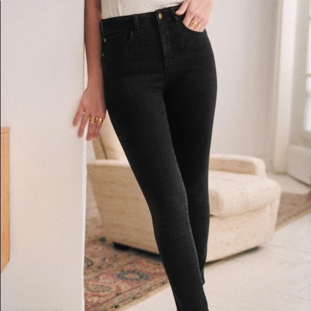 Sézane Perfect Slim Denim Jeans in Black